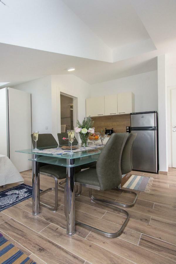 Appartement Riva à Krapanj Extérieur photo